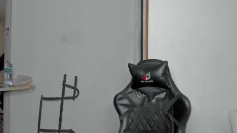 Snapshot of xx_raul_xx_ chatting on 29, 3, 2026 raul online show from 29, 3, 2026