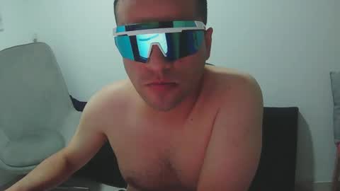 Snapshot of xxangellxxx chatting on 11, 11, 2025 angel online show from 11, 11, 2025