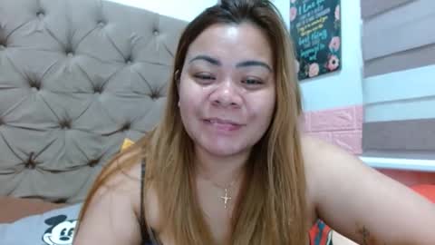 Snapshot of xxkryzelxx chatting on 8, 11, 2025 Dhel online show from 8, 11, 2025