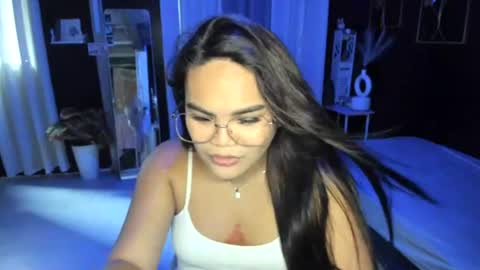 Kylie Smith online show from 25, 7, 2026