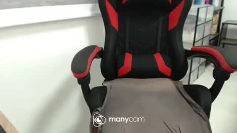  Kaycee  online show from 22, 9, 2025