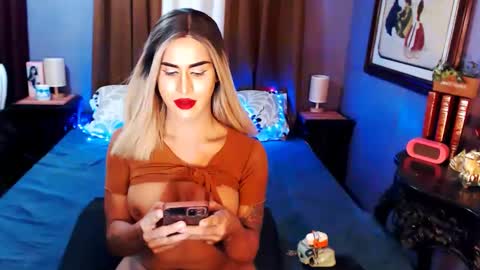 Snapshot of xxqueenofperfectionxx chatting on 23, 1, 2025 urperfection kelly online show from 23, 1, 2025