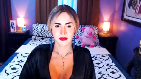 Snapshot of xxqueenofperfectionxx chatting on 28, 2, 2025 urperfection kelly online show from 28, 2, 2025