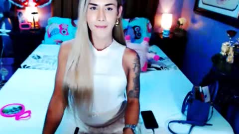 Snapshot of xxqueenofperfectionxx chatting on 4, 3, 2025 urperfection kelly online show from 4, 3, 2025