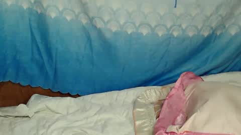 xxshantal online show from 18, 9, 2025