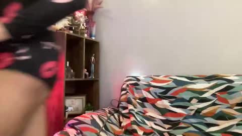 kisses online show from 25, 9, 2025