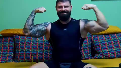 Xtream Leonard online show from 9, 2, 2025