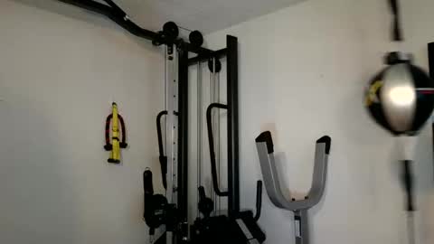 Snapshot of xxx_fitness chatting on 2, 1, 2025 Frost online show from 2, 1, 2025