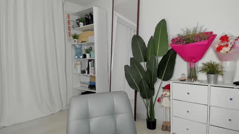 xxx_leila online show from 2, 12, 2024