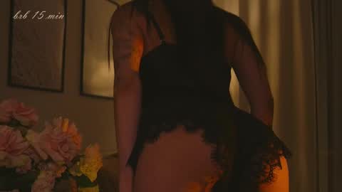 Molly online show from 5, 10, 2025