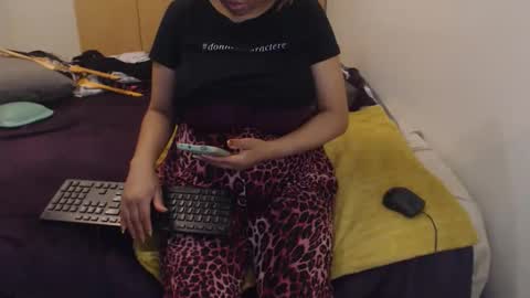 Ayanda online show from 2, 11, 2025