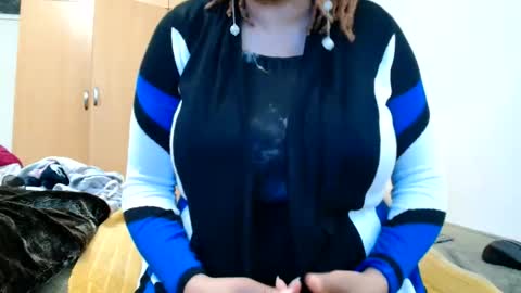 Snapshot of xxxbustybabe27x chatting on 25, 5, 2026 Ayanda online show from 25, 5, 2026