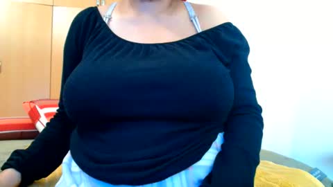 Snapshot of xxxbustybabe27x chatting on 31, 5, 2026 Ayanda online show from 31, 5, 2026