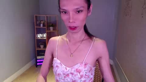 Snapshot of xxxfuckgirlyumsxxx chatting on 5, 3, 2025 Your Princess Yums online show from 5, 3, 2025