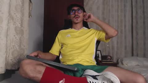 Snapshot of xxxhome_alonexxx chatting on 23, 9, 2025 Kev online show from 23, 9, 2025