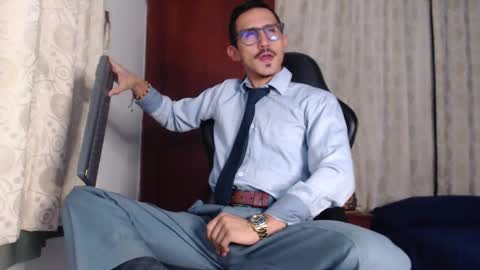 Snapshot of xxxhome_alonexxx chatting on 30, 9, 2025 Kev online show from 30, 9, 2025