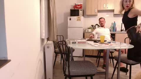 isa and gonzo online show from 2, 11, 2025