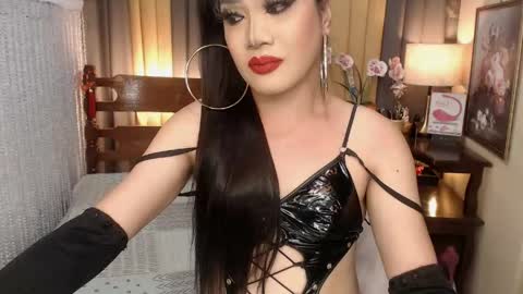 QUEENCY online show from 19, 4, 2026