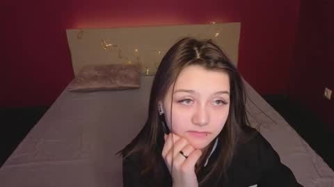 Snapshot of xxxnaughtyfoxxx chatting on 2, 3, 2026 foxy online show from 2, 3, 2026