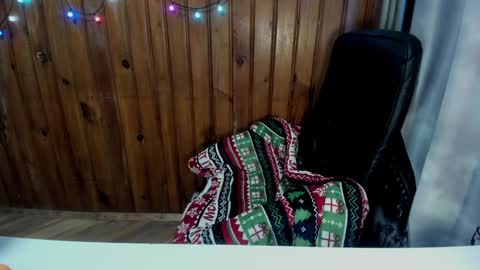 Snapshot of xxxnewlywedsxxx chatting on 7, 2, 2025 Lana online show from 7, 2, 2025