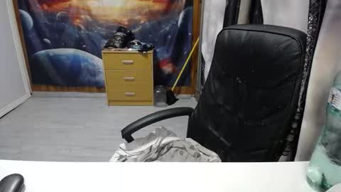 Snapshot of xxxnewlywedsxxx chatting on 15, 10, 2025 Lana online show from 15, 10, 2025