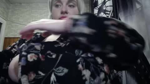 Lana online show from 25, 3, 2026