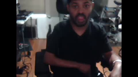 Snapshot of xxxonwheelz chatting on 17, 9, 2025 xxxonwheelz online show from 17, 9, 2025