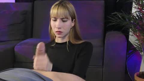 July and Fer online show from 13, 2, 2025