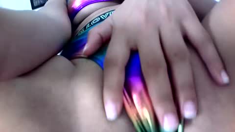 Snapshot of xxxvibesxo chatting on 27, 2, 2025 Lil Luna online show from 27, 2, 2025
