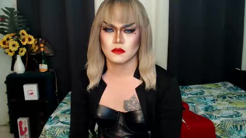 QueenMarina online show from 17, 1, 2025