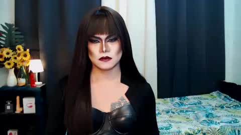 QueenMarina online show from 15, 9, 2025