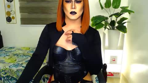 Snapshot of xyournightmarequeenx chatting on 4, 6, 2026 QueenMarina online show from 4, 6, 2026