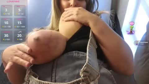 Yana May online show from 22, 1, 2025