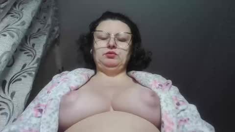 Snapshot of yanikka chatting on 8, 2, 2025 Anika online show from 8, 2, 2025