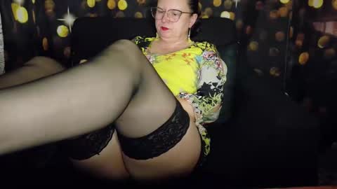 Snapshot of yanikka chatting on 28, 11, 2025 Anika online show from 28, 11, 2025