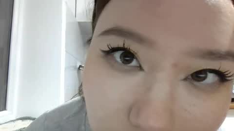 Snapshot of yanverfaille chatting on 6, 10, 2025 Lily online show from 6, 10, 2025