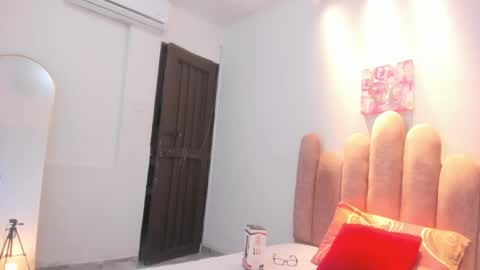 Snapshot of yara10_ chatting on 4, 5, 2026 yara10_ online show from 4, 5, 2026