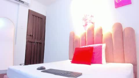 Snapshot of yara10_ chatting on 19, 5, 2026 yara10_ online show from 19, 5, 2026