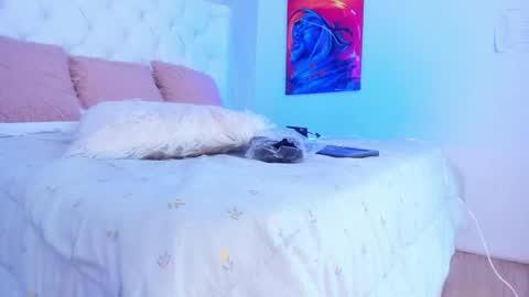 Yara Bliss  online show from 27, 11, 2025