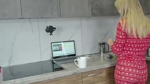 Snapshot of yaria29 chatting on 27, 1, 2025 yaria29 online show from 27, 1, 2025