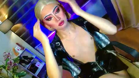 Snapshot of yasii19 chatting on 10, 2, 2026 miss yasii online show from 10, 2, 2026