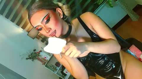 Snapshot of yasii19 chatting on 27, 4, 2026 miss yasii online show from 27, 4, 2026