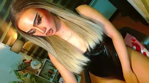 Snapshot of yasii19 chatting on 30, 4, 2026 miss yasii online show from 30, 4, 2026