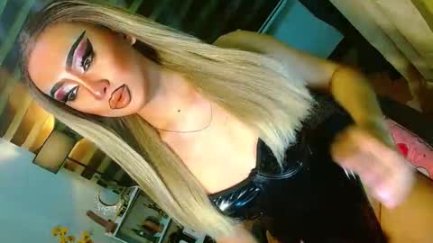 Snapshot of yasii19 chatting on 9, 5, 2026 miss yasii online show from 9, 5, 2026