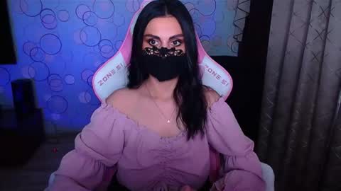 yasmina online show from 6, 11, 2025