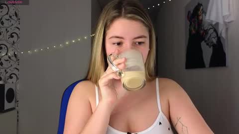 Snapshot of yasyaaa chatting on 21, 1, 2025 Yasyaa online show from 21, 1, 2025