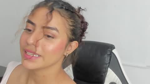 yaya23x online show from 14, 1, 2025