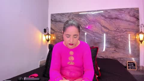 Snapshot of yaya____ chatting on 26, 5, 2026 yaya____ online show from 26, 5, 2026