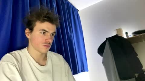 Snapshot of yayay333 chatting on 5, 4, 2026 yayay333 online show from 5, 4, 2026