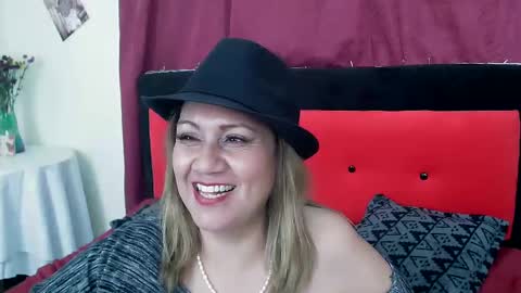 Snapshot of yayita_mature chatting on 15, 1, 2025 yayita online show from 15, 1, 2025